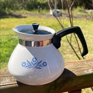 Vintage Corning Ware Blue Cornflower 6-Cup Teapot Kettle with Lid and stand